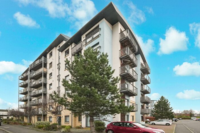 2 Bedroom Flat For Sale In Flat, Drybrough Crescent, Pefferbank, Edinburgh, EH16