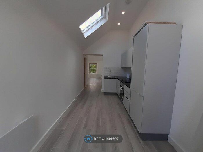 1 Bedroom Flat To Rent In Hatfield Rd, St Albans, AL1