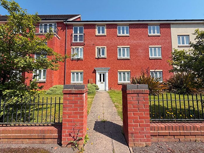 2 Bedroom Flat For Sale In Ardgowan Grove, Wolverhampton, WV4