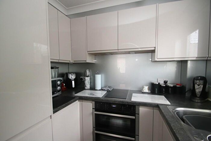1 Bedroom Flat For Sale In Green Road, Portsmouth, Hampshire, PO5