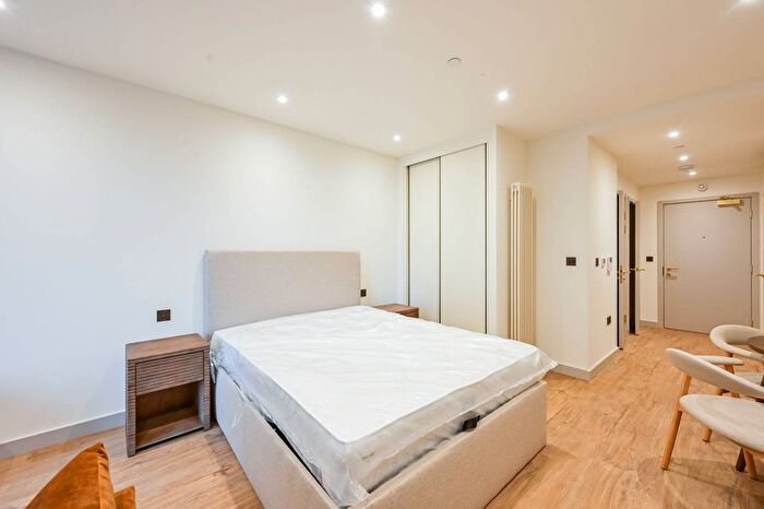 Studio To Rent In Selbourne Road, Walthamstow, E17