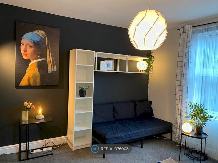 1 Bedroom Flat To Rent In Stafford Road, Sheffield, S2