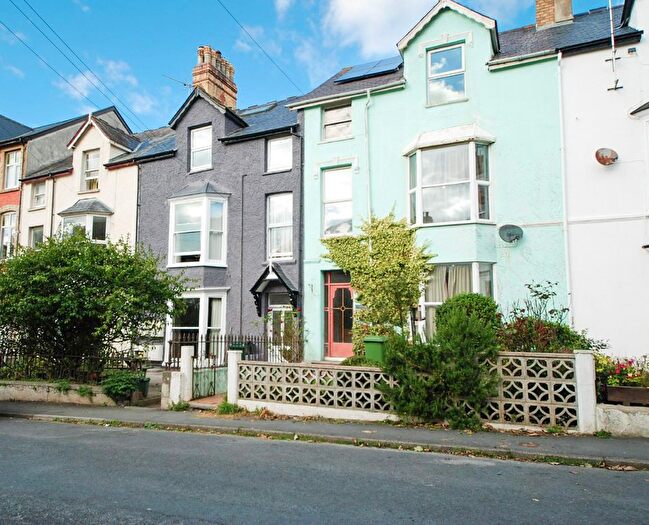 3 Bedroom Flat For Sale In Cliff Terrace, Aberystwyth, SY23