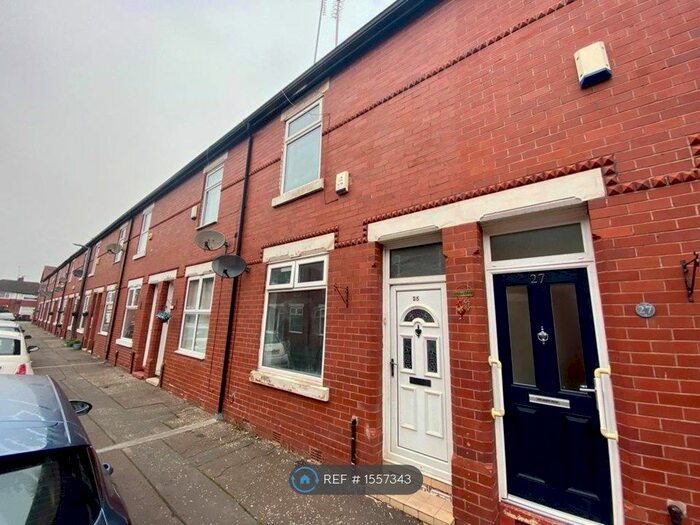 2 Bedroom Terraced House To Rent In Lyndhurst Street, Salford, M6