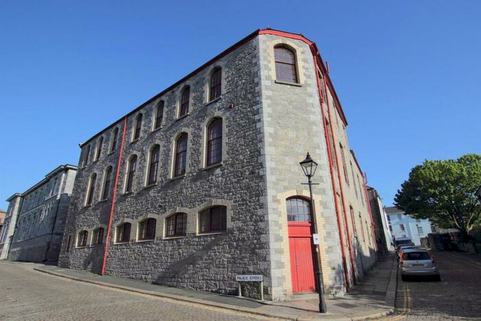 1 Bedroom Apartment To Rent In Peacock Lane, The Barbican, PL4