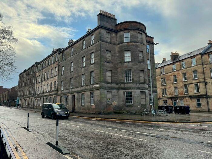 3 Bedroom Flat To Rent In , Lord Russell Place, Edinburgh, EH9