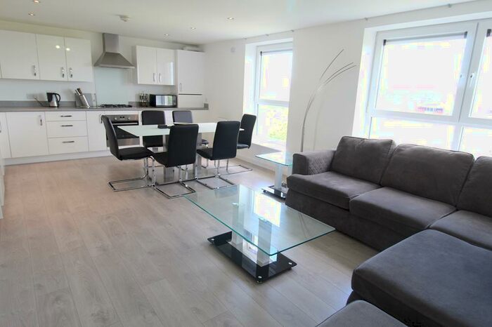 2 Bedroom Flat To Rent In Ocean Apartments, Park Road, AB24