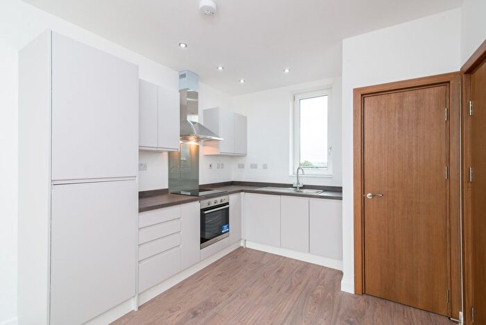 2 Bedroom Flat To Rent In Festival Apartments, Basingstoke, RG21