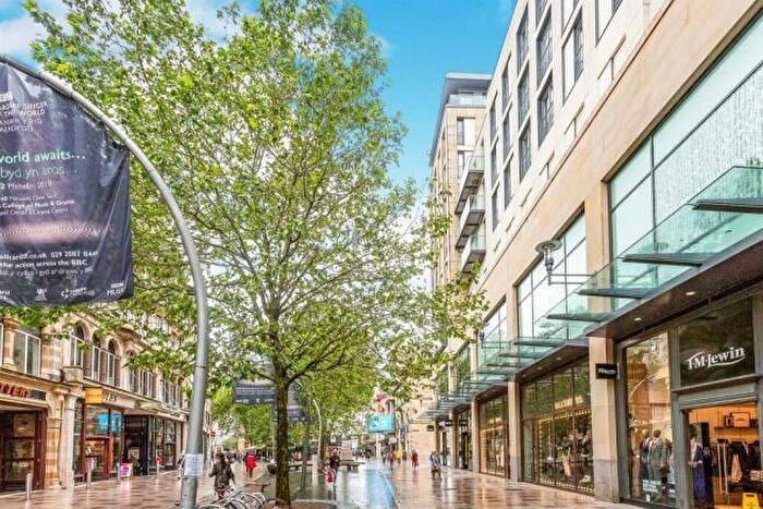 2 Bedroom Flat To Rent In The Hayes, Cardiff, CF10