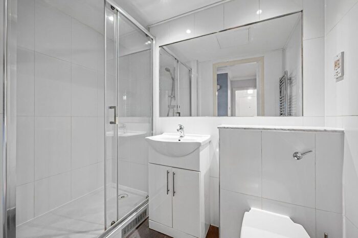 2 Bedroom Flat To Rent In Christian Court, Rotherhithe Street, SE16