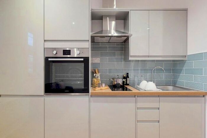 Studio To Rent In St. Marys Road, Sheffield, S2