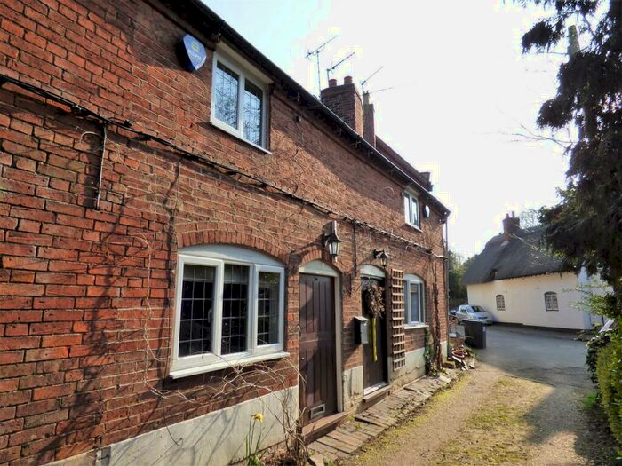 1 Bedroom Cottage To Rent In Church Walk, Wellesbourne, CV35