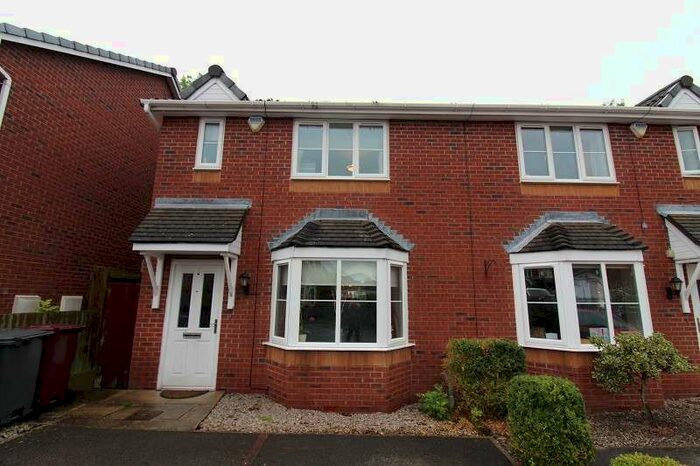 3 Bedroom Semi-Detached House To Rent In Oak Grange, Liverpool, Merseyside. L26