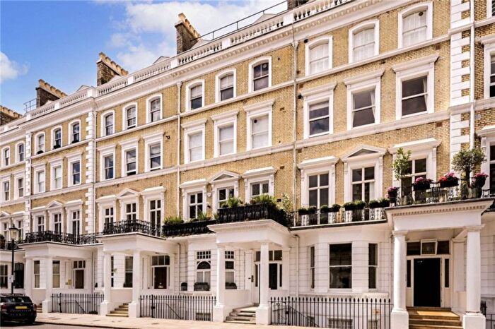 3 Bedroom Flat For Sale In Cranley Gardens, South Kensington, SW7