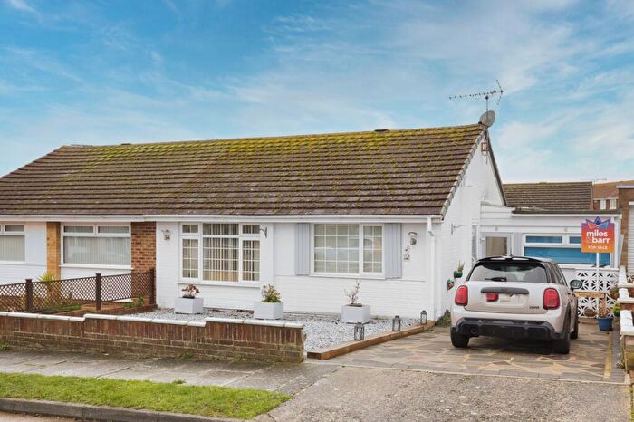3 Bedroom Bungalow For Sale In Borrowdale Avenue, Ramsgate, Kent, CT11