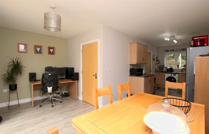 3 Bedroom Town House For Sale In Blakeslee Drive, The Rydons, Exeter, EX2