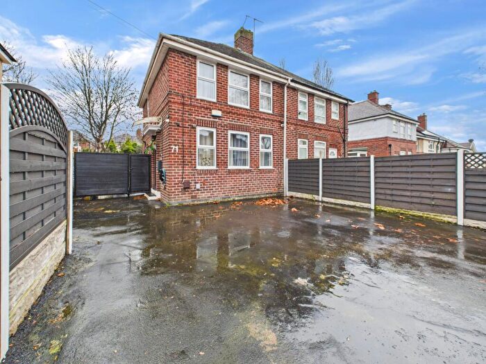 3 Bedroom Semi-Detached House For Sale In Gregg House Road, Sheffield, South Yorkshire, S5