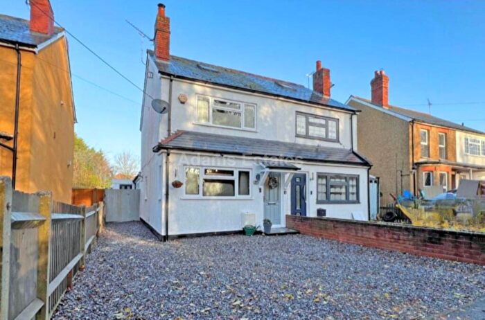 3 Bedroom Semi-Detached House To Rent In Old Whitley Wood Lane, Reading, RG2