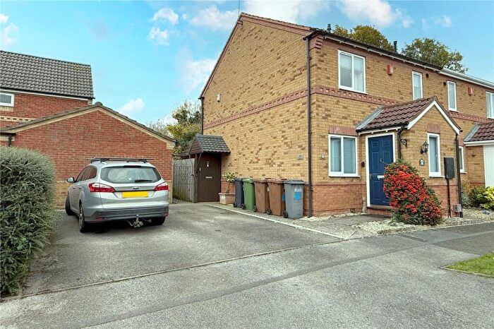 1 Bedroom Semi-Detached House For Sale In Dengate Drive, Balsall Common, CV7