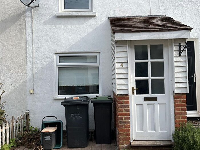 2 Bedroom Property To Rent In Bow Terrace, Wateringbury, Maidstone, ME18