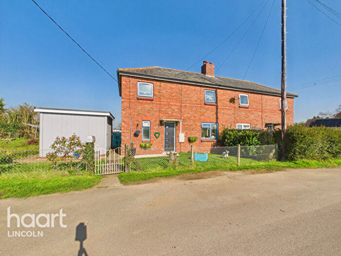 2 Bedroom Semi Detached House For Sale In Main Street, Rowston, LN4