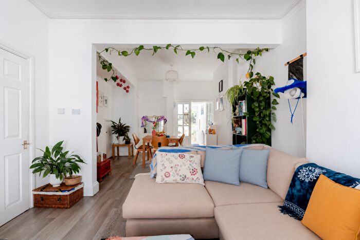 2 Bedroom House For Sale In Barratt Street, Easton, Bristol, BS5