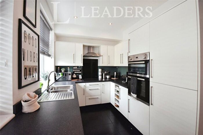 1 Bedroom Flat To Rent In Station Road, CO15