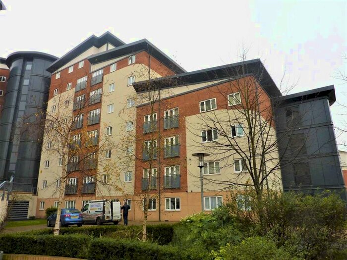 2 Bedroom Flat To Rent In Aspect Court, Windsor Road, Slough, SL1