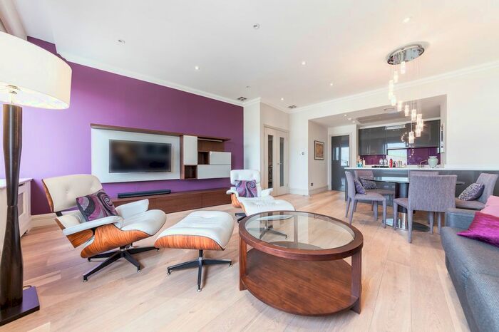 1 Bedroom Flat To Rent In Whitehouse Apartments, Belvedere Road, Southbank, London, SE1
