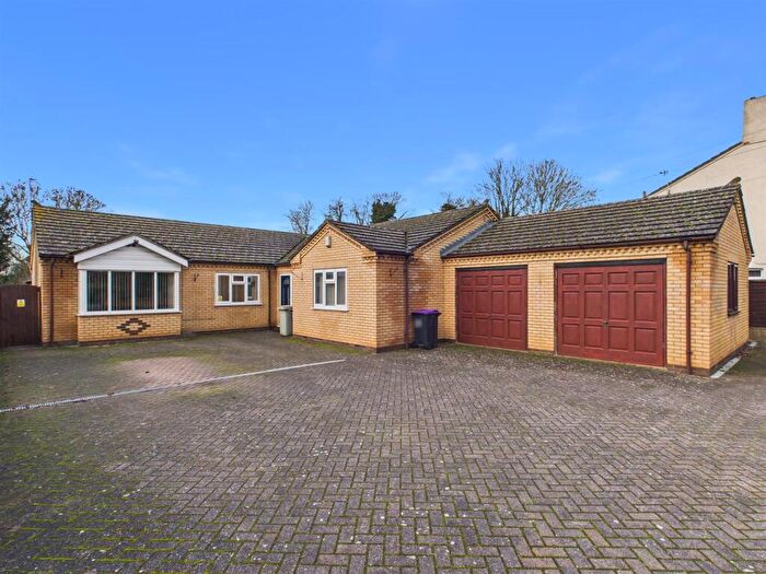 5 Bedroom Detached Bungalow For Sale In High Street, Coningsby, LN4