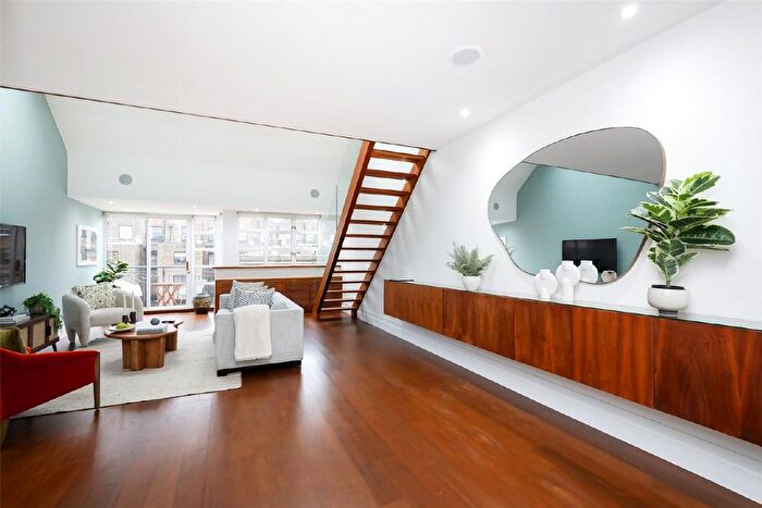 2 Bedroom Flat For Sale In Westbourne Grove, Bayswater, London, W2