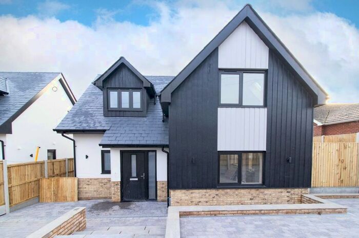 3 Bedroom Detached House To Rent In Wilkes Road, Broadstairs, CT10