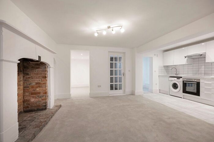 1 Bedroom Flat To Rent In Clarence Road, Cheltenham, GL52