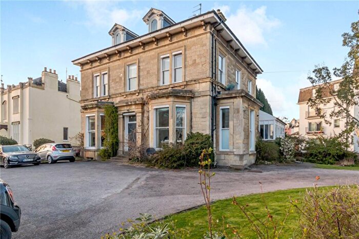 2 Bedroom Maisonette To Rent In Lansdown Road, Cheltenham, GL51