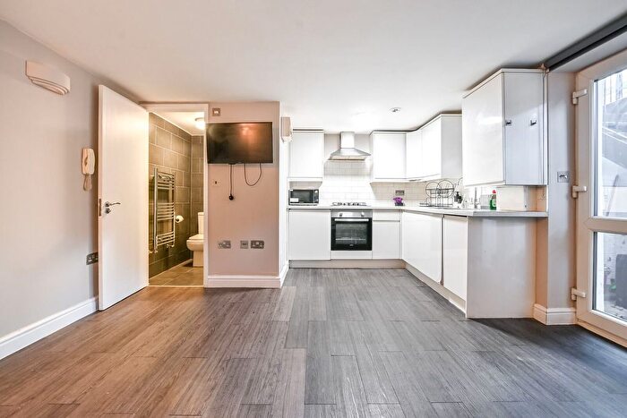 Studio To Rent In Caledonian Road, Barnsbury, N1