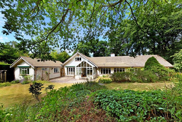 4 Bedroom Detached Bungalow For Sale In Wilton Lane, Jordans, HP9