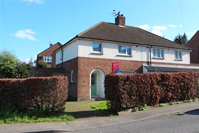 3 Bedroom Semi-Detached House For Sale In Dalkeith Road, Wellingborough, NN8