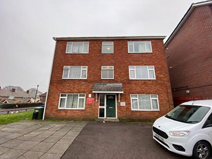 1 Bedroom Flat To Rent In Warren Avenue, Southampton, Hampshire, SO16
