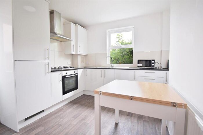 4 Bedroom Terraced House To Rent In Crookesmoor Road, Sheffield, S6