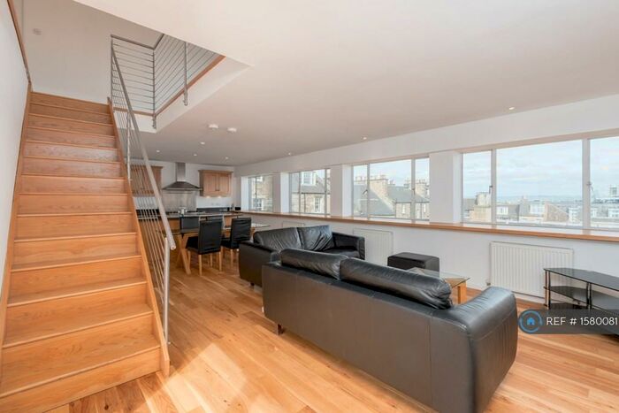 3 Bedroom Flat To Rent In Young Street South Lane, Edinburgh, EH2