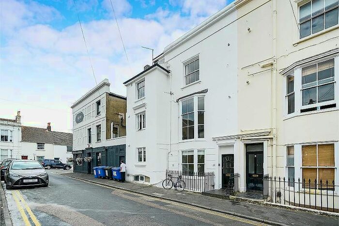 1 Bedroom Flat To Rent In Clarendon Place, Brighton, BN2