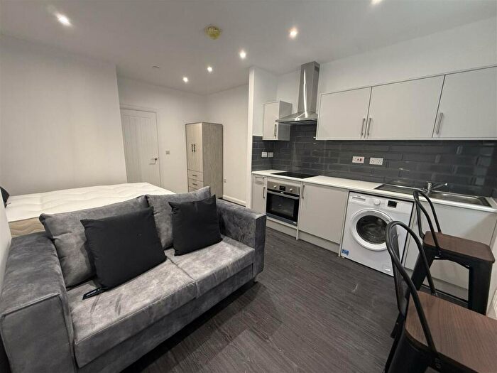 Apartment To Rent In Spectrum House, East Parade, Bradford, BD1