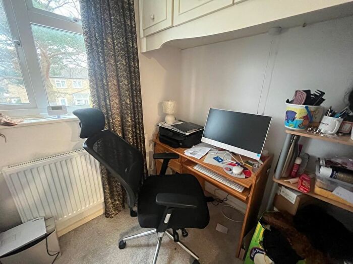 5 Bedroom Terraced House For Sale In Southwark Close, Stevenage, SG1