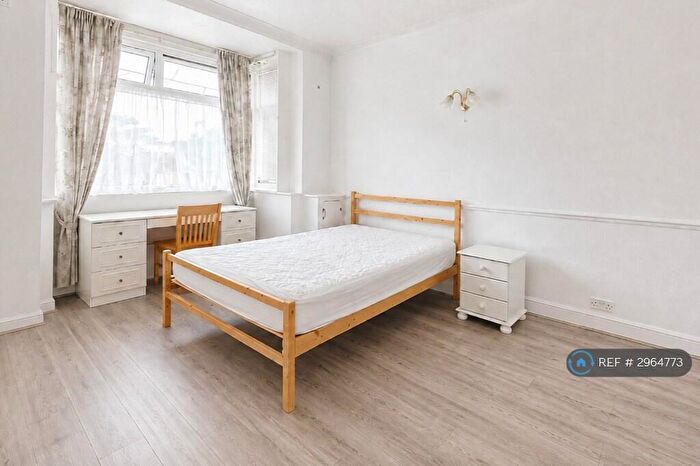 4 Bedroom Terraced House To Rent In Thorncroft Road, Portsmouth, PO1