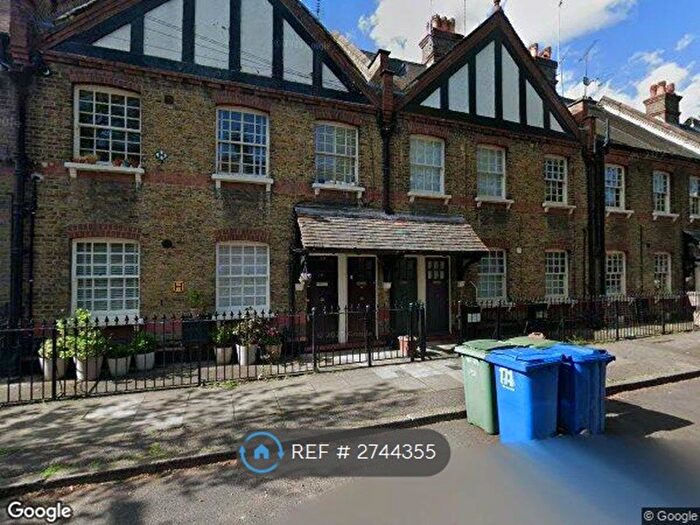 2 Bedroom Maisonette To Rent In Merrow Street, London, SE17