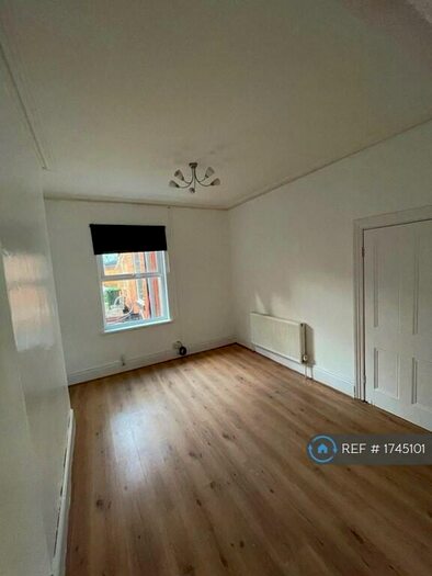 1 Bedroom Flat To Rent In Hagley Road, Smethwick, B66