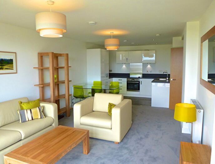 2 Bedroom Flat To Rent In College Road, Bristol, BS7