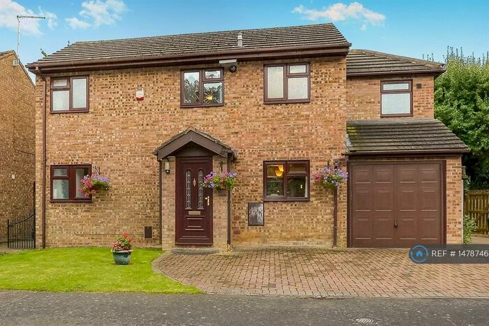 4 Bedroom Detached House To Rent In Ryeland, Stony Stratford, Milton Keynes, MK11