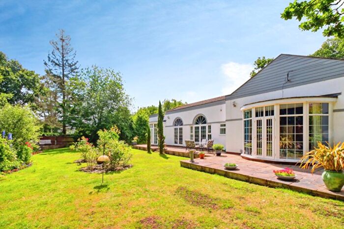 5 Bedroom Detached House For Sale In Avon Castle Drive, Ringwood, BH24