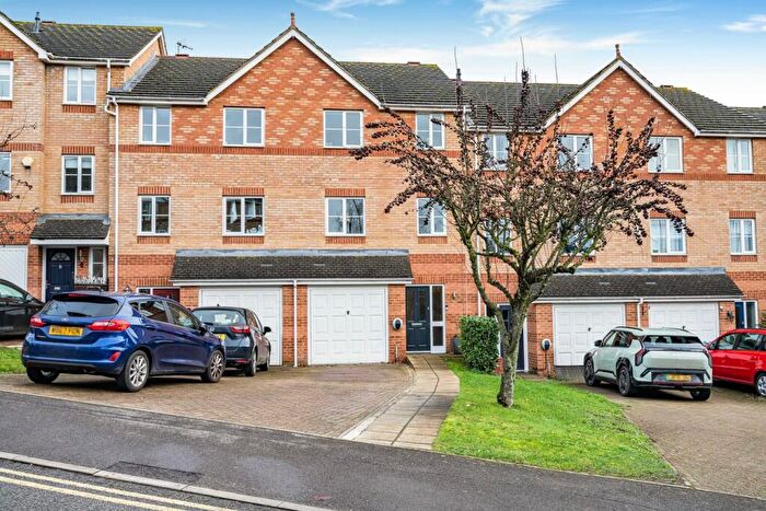 4 Bedroom Town House For Sale In Princes Gate, High Wycombe, HP13